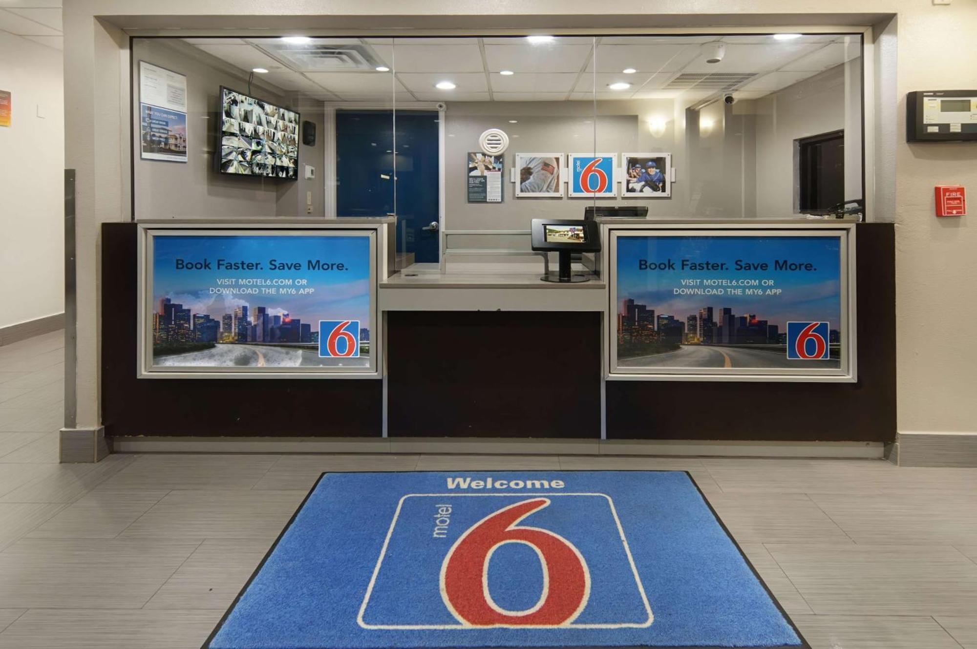Motel 6-Fort Worth, Tx - Downtown East Zewnętrze zdjęcie